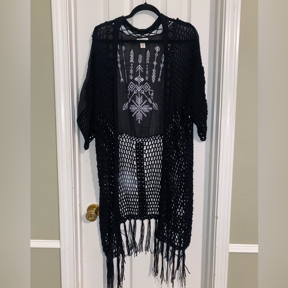 Westbound Black‎ Crochet Kimono